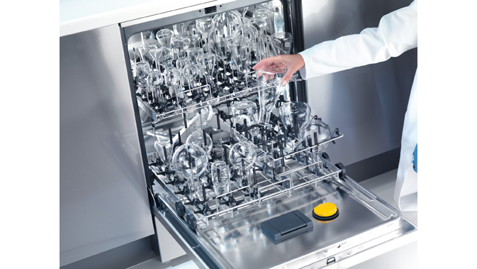 Fast loading and efficient use of cabinet space â€“ with EasyLoad from Miele